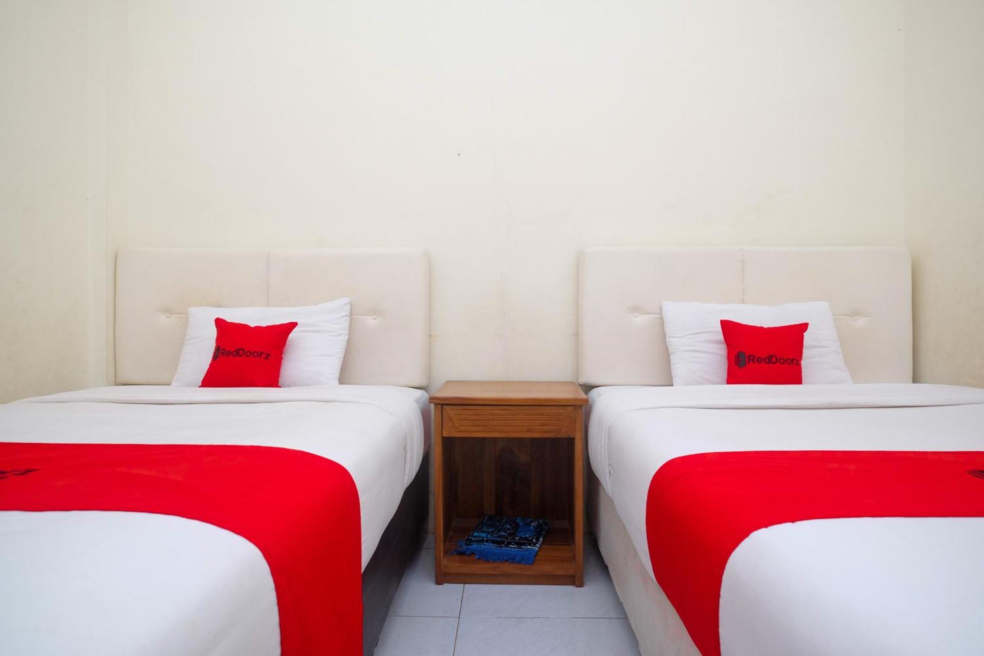 Reddoorz Syariah Near Pakuwon Mall Jogja Kejayan Extérieur photo