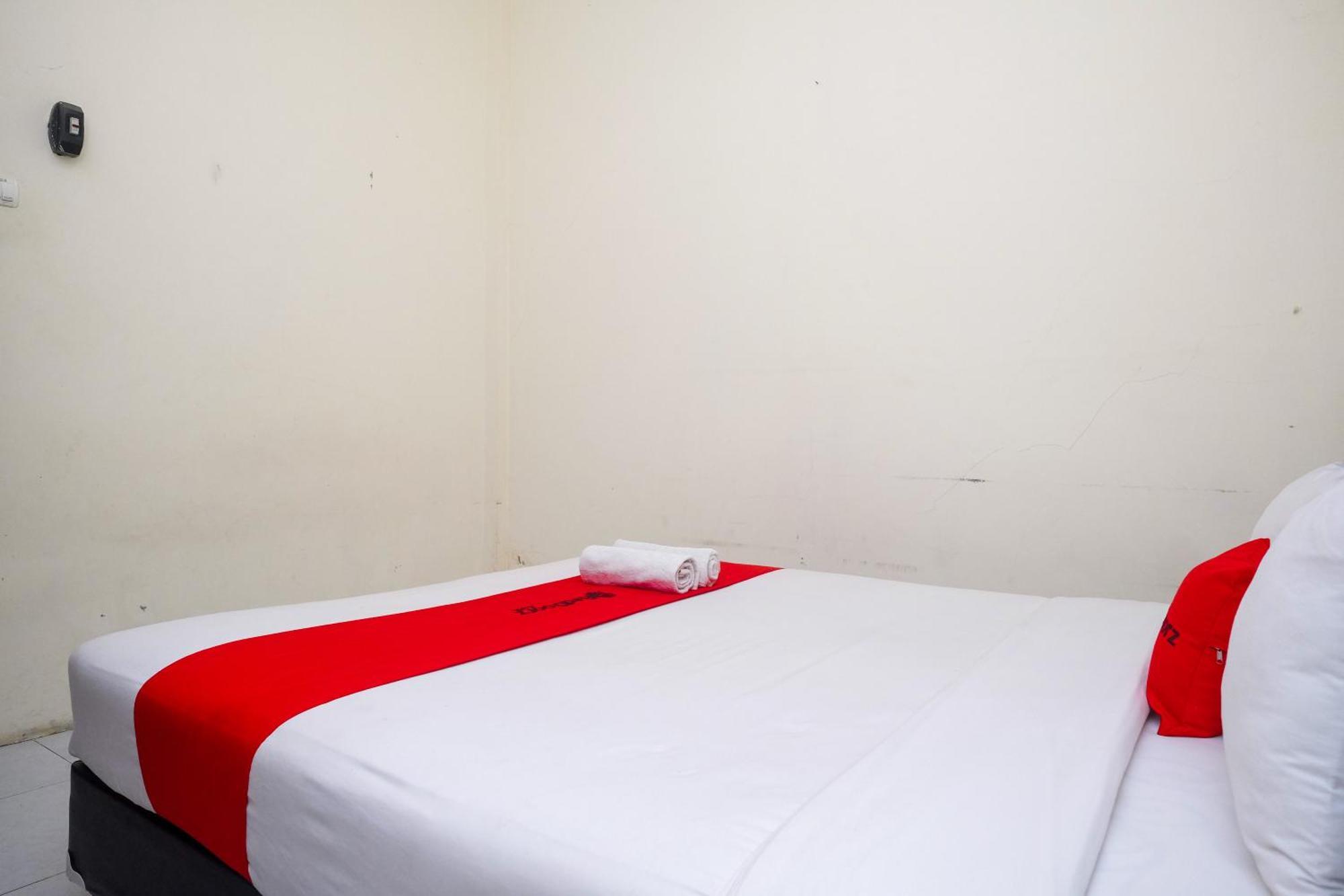 Reddoorz Syariah Near Pakuwon Mall Jogja Kejayan Extérieur photo