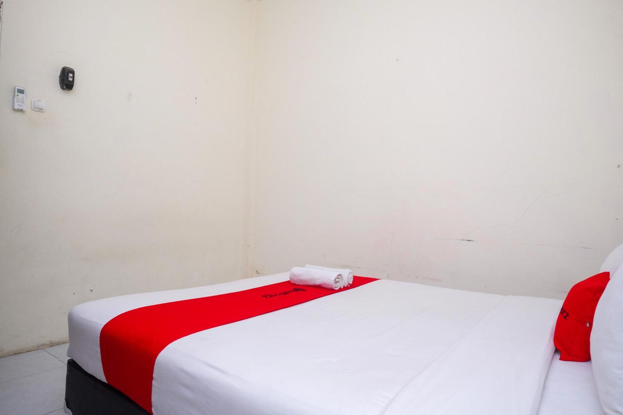 Reddoorz Syariah Near Pakuwon Mall Jogja Kejayan Extérieur photo