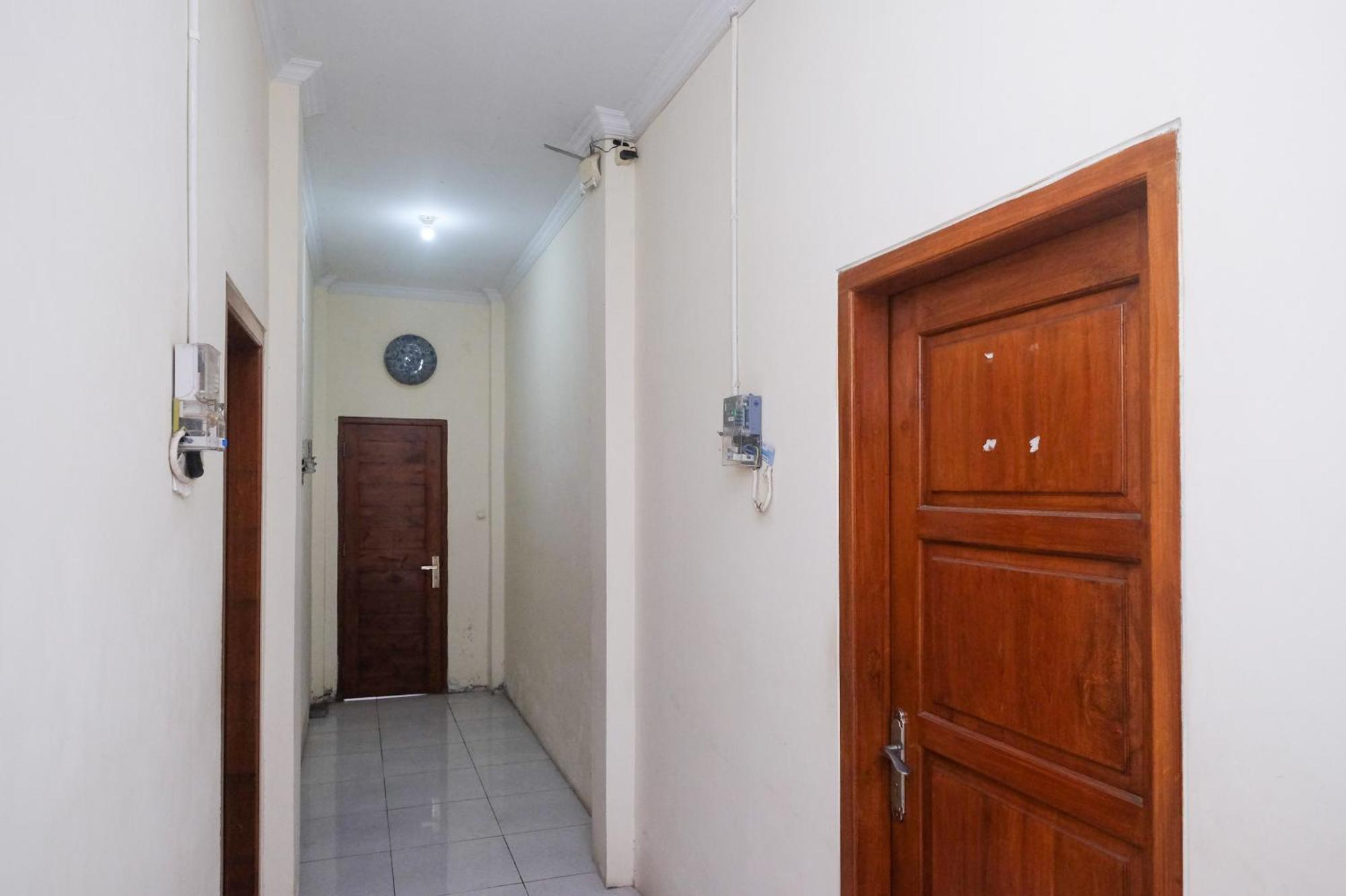 Reddoorz Syariah Near Pakuwon Mall Jogja Kejayan Extérieur photo