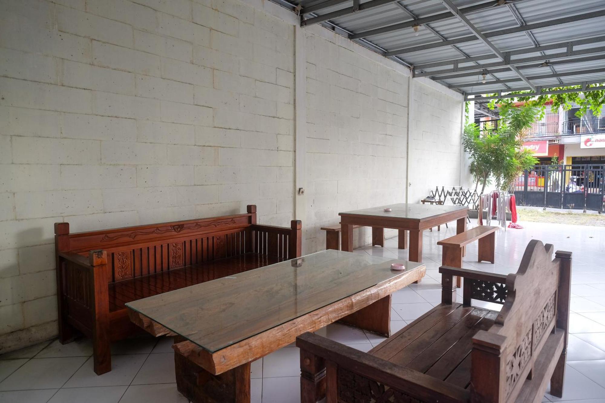Reddoorz Syariah Near Pakuwon Mall Jogja Kejayan Extérieur photo