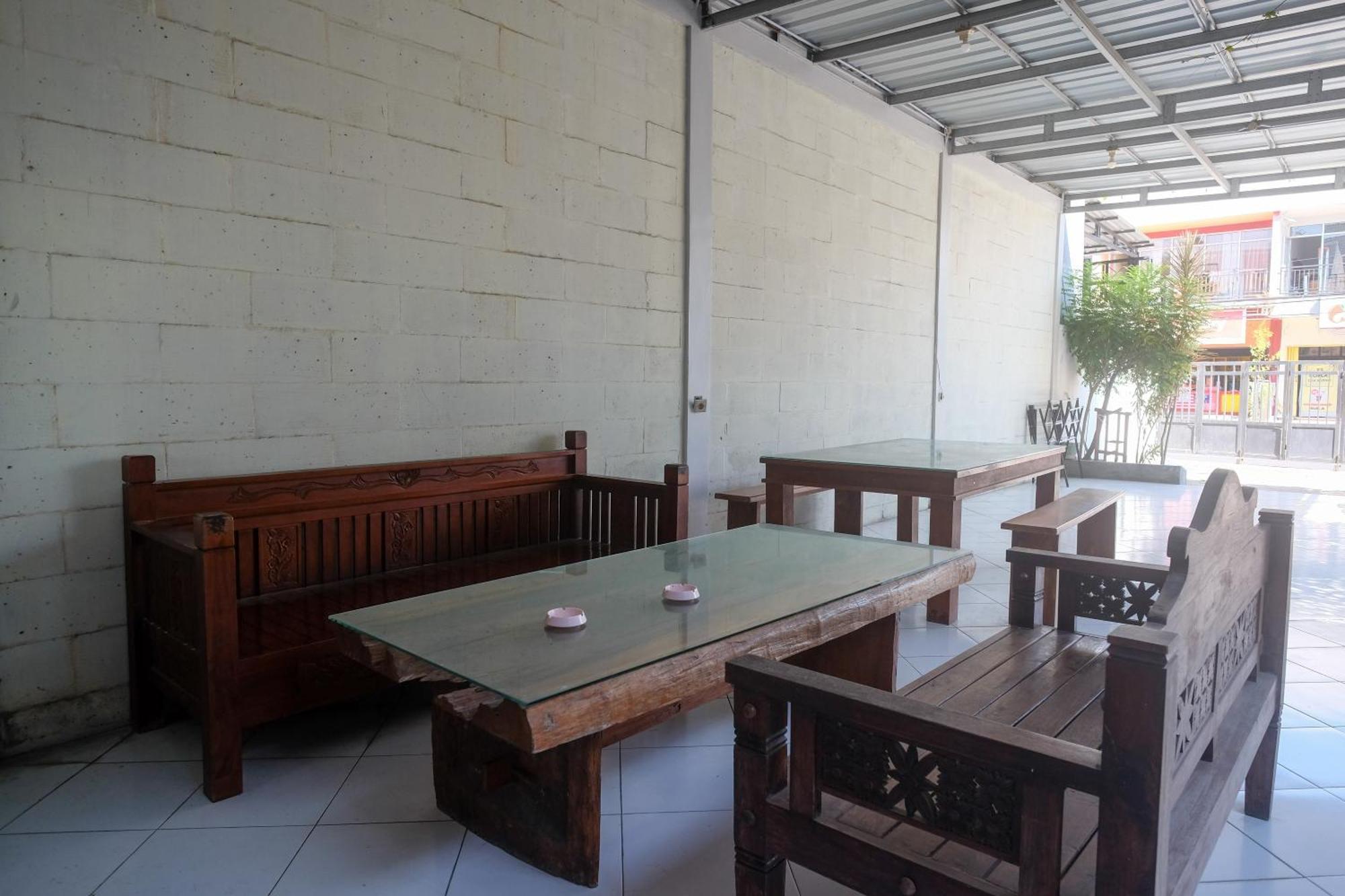 Reddoorz Syariah Near Pakuwon Mall Jogja Kejayan Extérieur photo