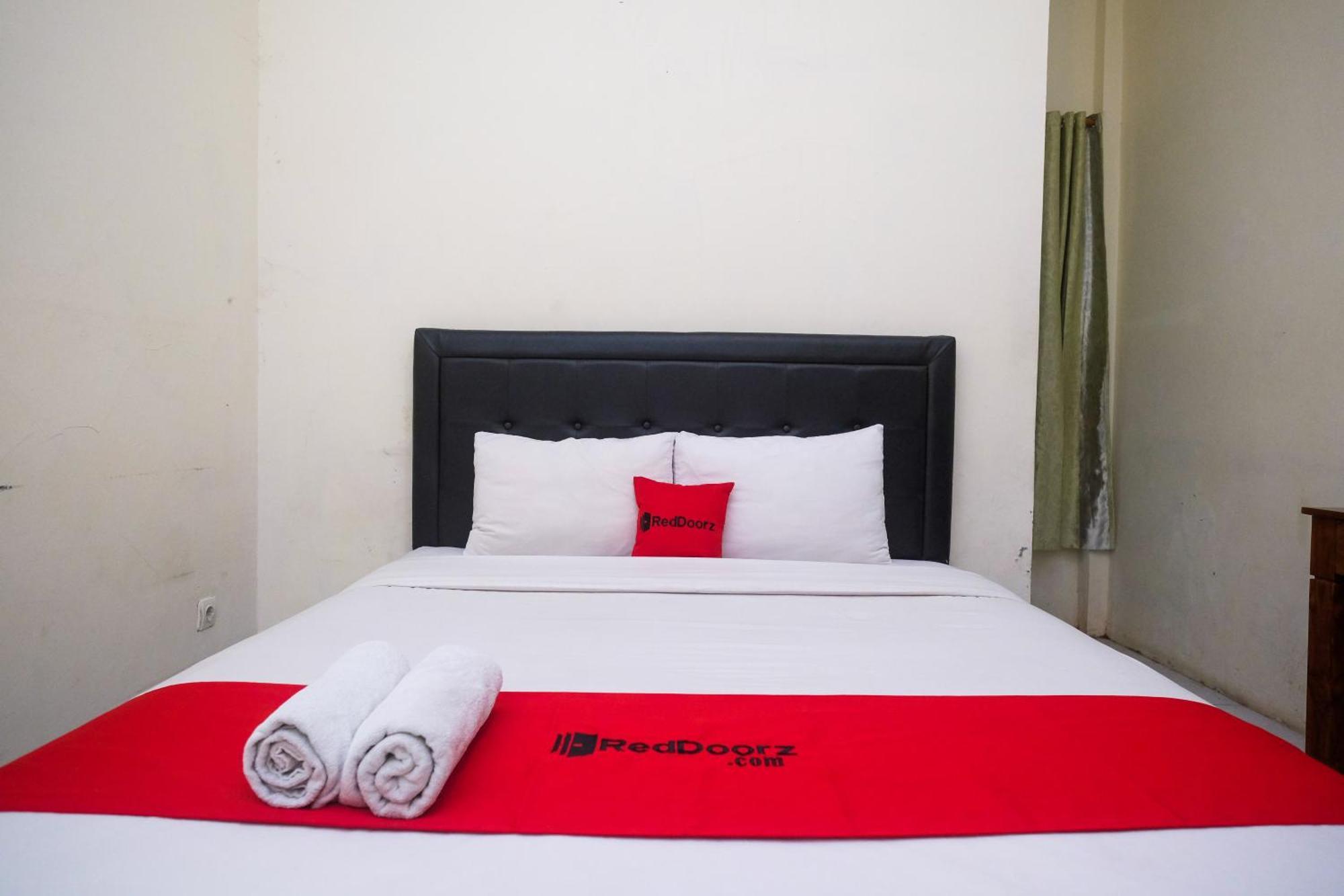 Reddoorz Syariah Near Pakuwon Mall Jogja Kejayan Extérieur photo