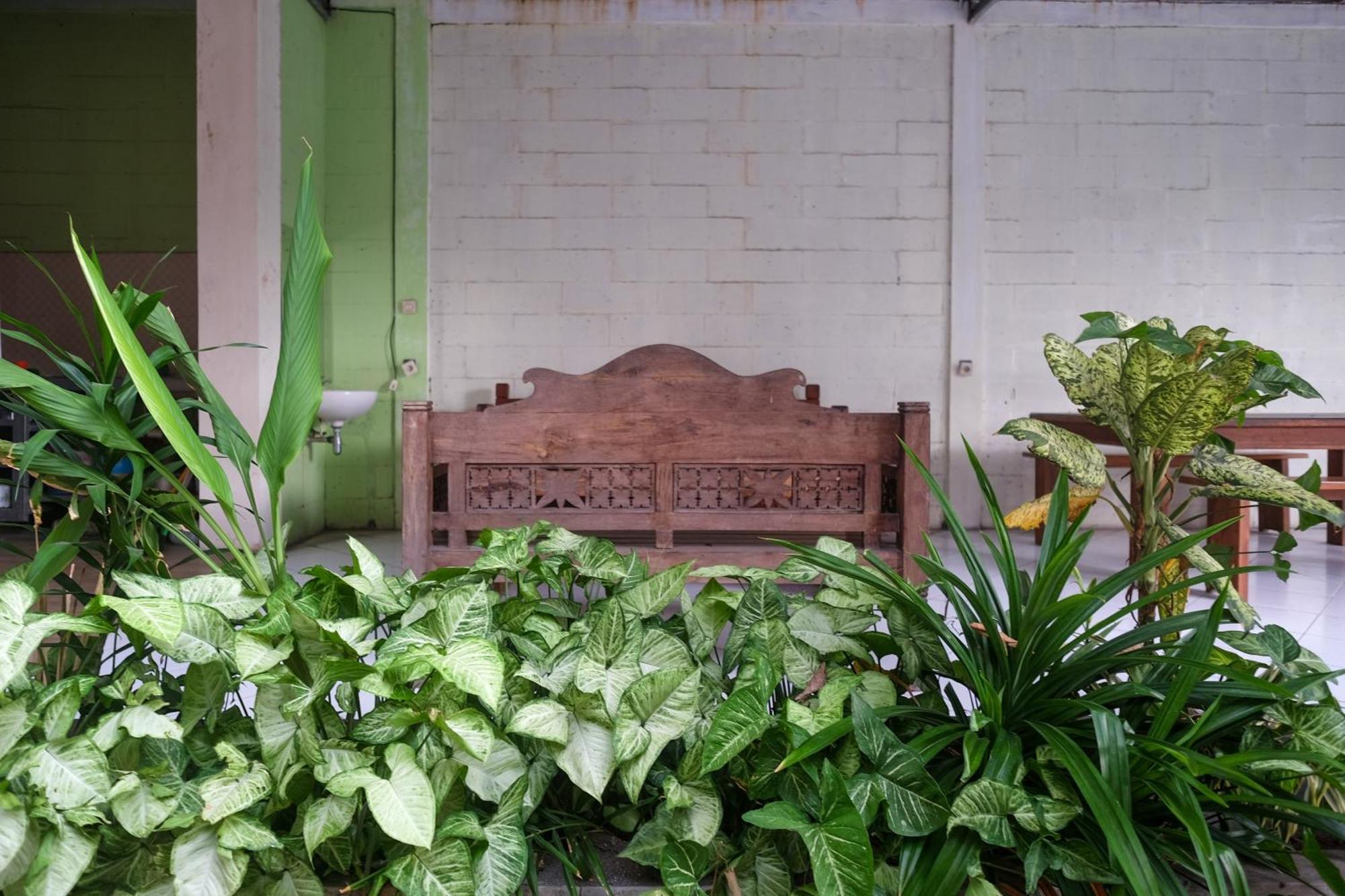Reddoorz Syariah Near Pakuwon Mall Jogja Kejayan Extérieur photo